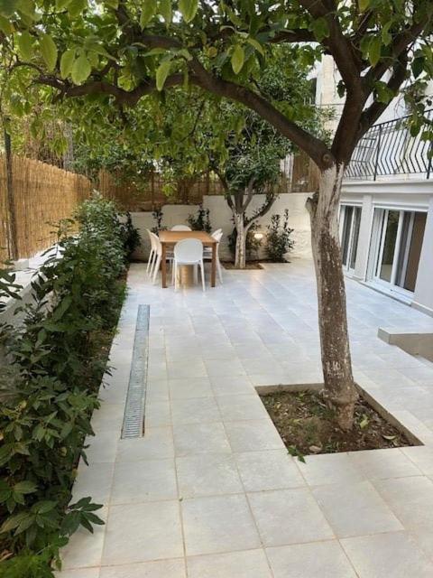 Appartement Cozy 1 Bd Basement Apt In Pagrati With Backyard *
