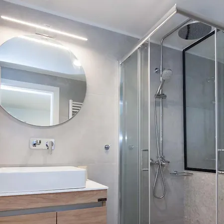 Ferienwohnung Cozy 1 Bd Basement Apt In Pagrati With Backyard Athen Exterior foto