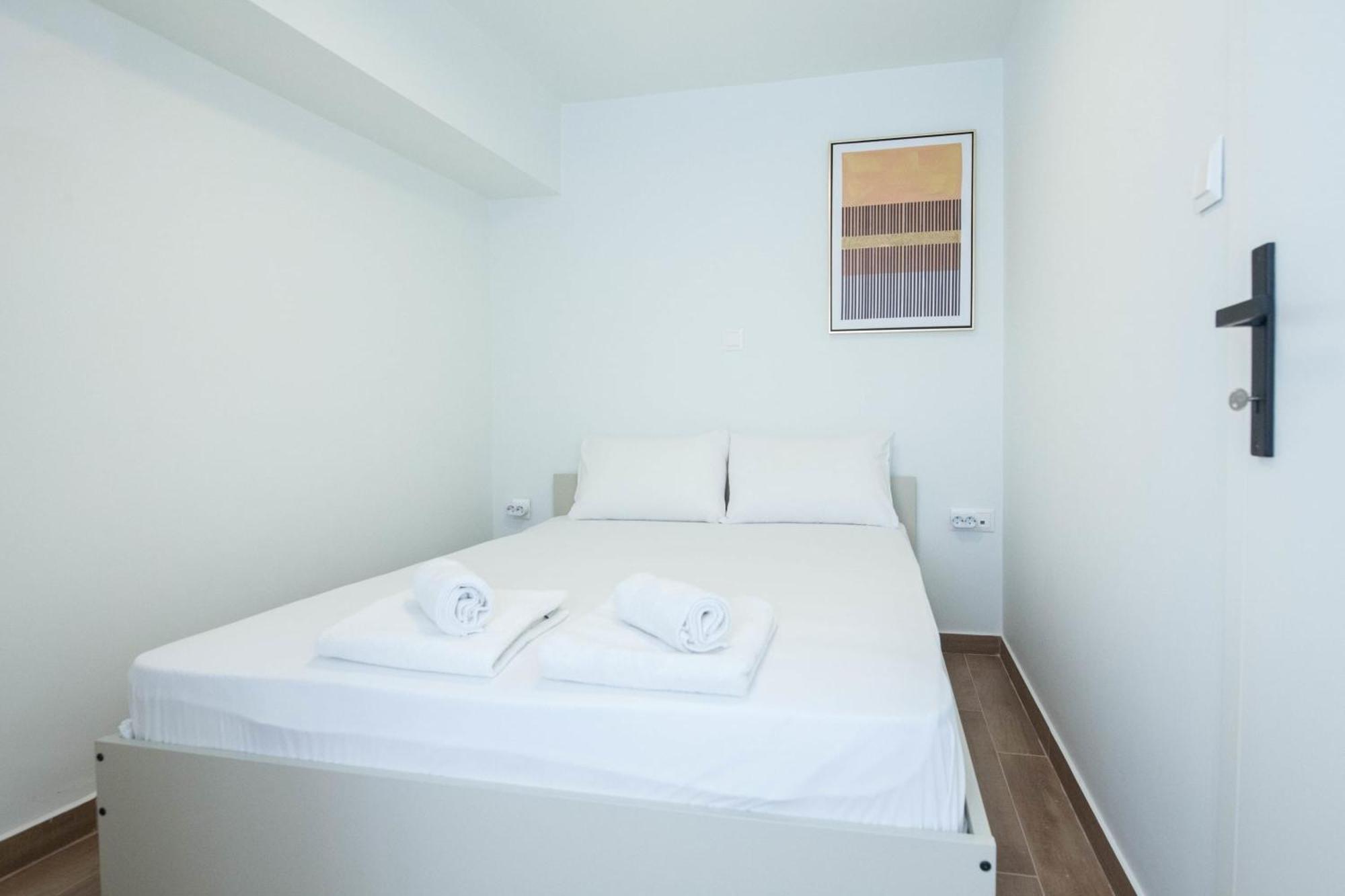 Cozy 1 Bd Basement Apt In Pagrati With Backyard