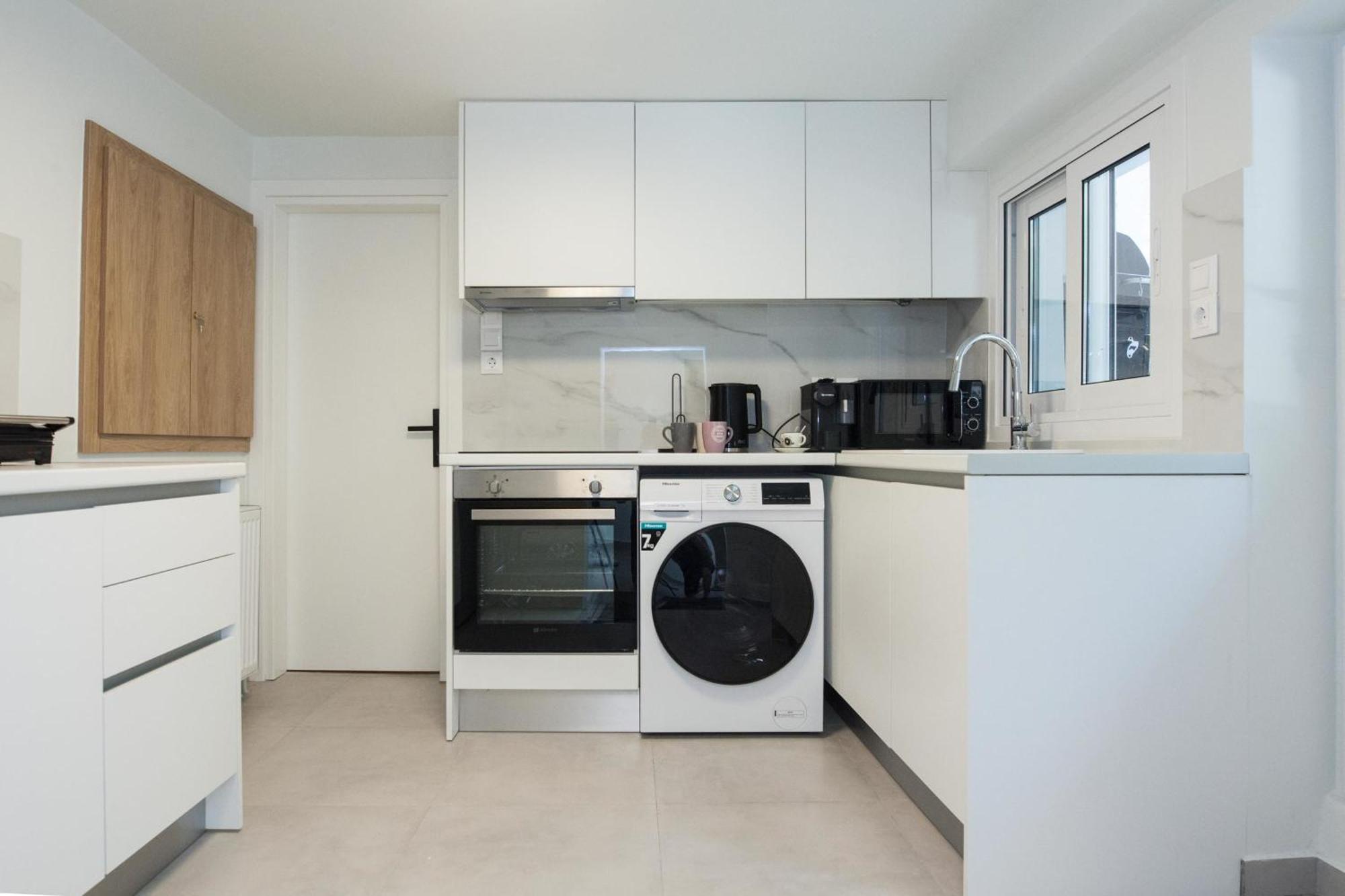 Cozy 1 Bd Basement Apt In Pagrati With Backyard * Athens